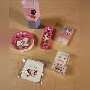 Hello Kitty Funsies and Jewlery Set
